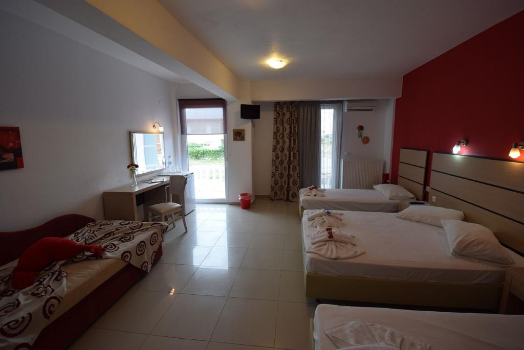 Rainbow Resort Paralía Dış mekan fotoğraf