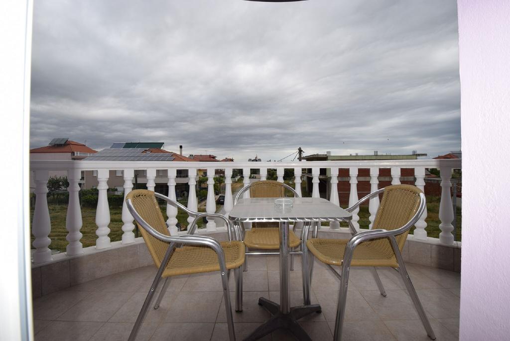 Rainbow Resort Paralía Dış mekan fotoğraf