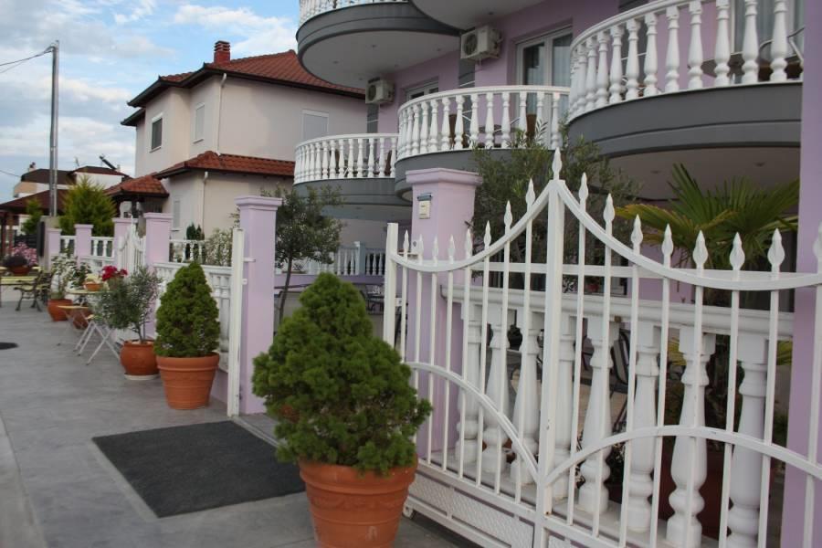 Rainbow Resort Paralía Dış mekan fotoğraf